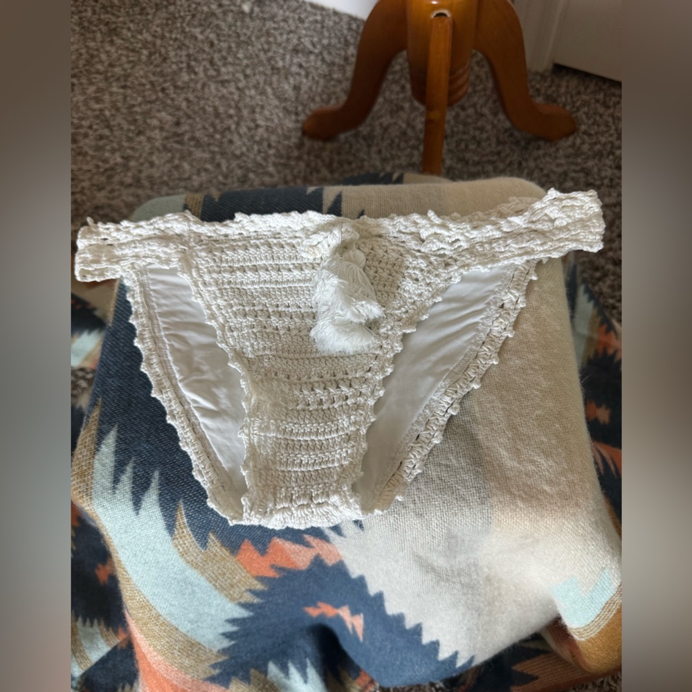 PilyQ Swim white Crochet Bikini Bottom with Tassel in size medium